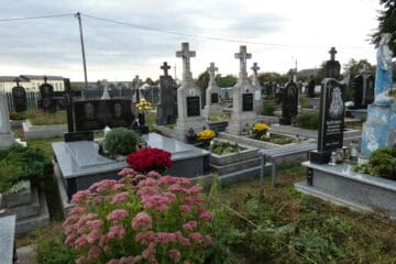 Меморіальні могили на цвинтарі Буцач | Відвідування кладовища в Буцачі, захоронення та пам'ять про рідних.
