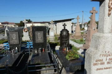 Могили в цвинтарі Буцач, історичні поховання, пам’ятники та меморіали.